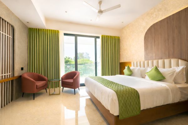 The Crystal Palace Hotel